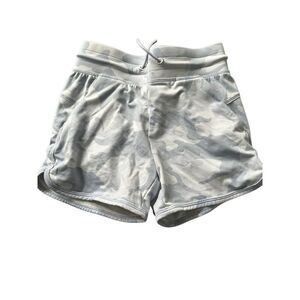 All in motion girls camo shorts Sz 6 grey pull on
